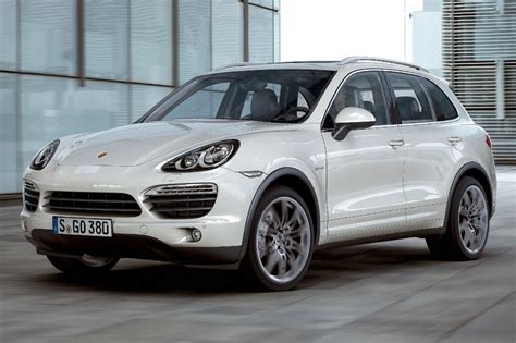 2014 Porsche Cayenne S Hybrid AWD 4dr Features .